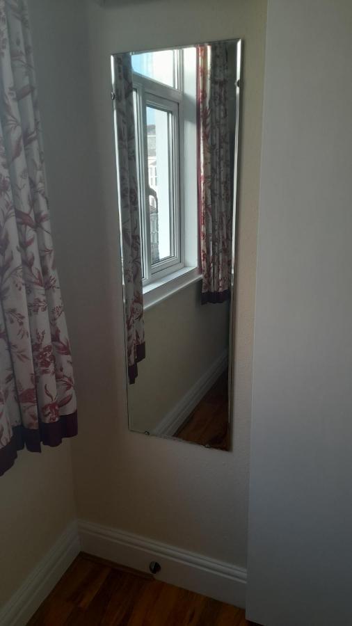 Bodeuron Guest House Llandudno Bagian luar foto